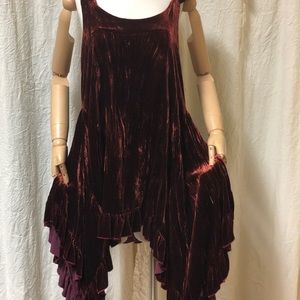 Hearts Desire Velvet Evie’s Top